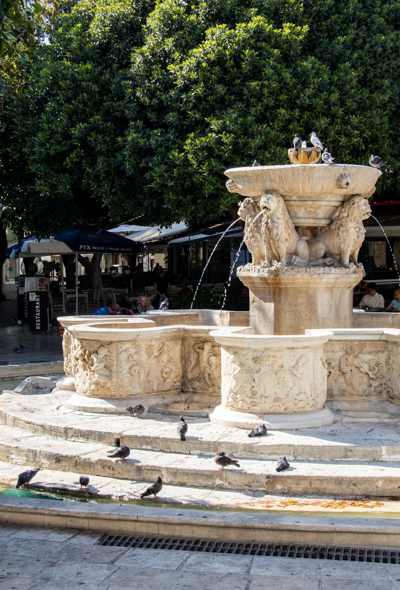 The Morosini Lion Square is Heraklion's most popular meeting place. 